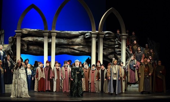 primavera bank ban foto mathe andras