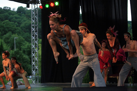 fel06_10_adicto_bk_05_resize