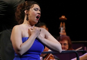 Nyit&aacute;ny Szonja Joncsev&aacute;val