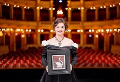 Kriszta Kinga a 2025/26-os évad kamaraénekese