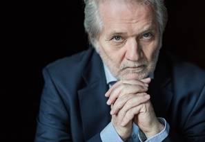 &Uacute;j E&ouml;tv&ouml;s-opera a M&uuml;p&aacute;ban