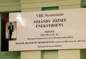 Sim&aacute;ndy J&oacute;zsef &Eacute;nekverseny &ndash; d&ouml;ntők