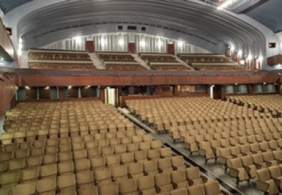 Operah&aacute;z: t&ouml;r&ouml;lt előad&aacute;sok