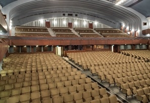 Operah&aacute;z: t&ouml;r&ouml;lt előad&aacute;sok