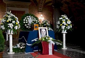 Eltemett&eacute;k Melis Gy&ouml;rgy&ouml;t