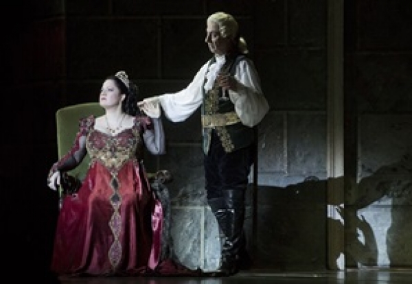 &Aacute;riaest &eacute;s a Tosca - otthonra