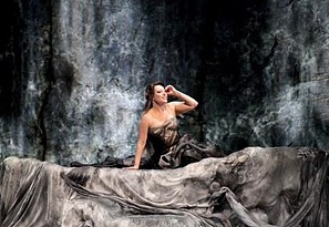 Novemberben a Scalában