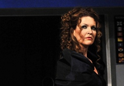 &bdquo;A sz&iacute;nh&aacute;z csak &iacute;gy műk&ouml;dhet...&rdquo;